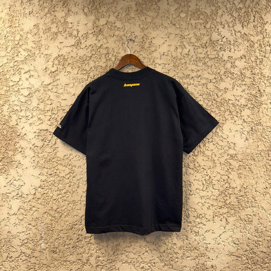 MAGAZINE GRAPHIC TEE