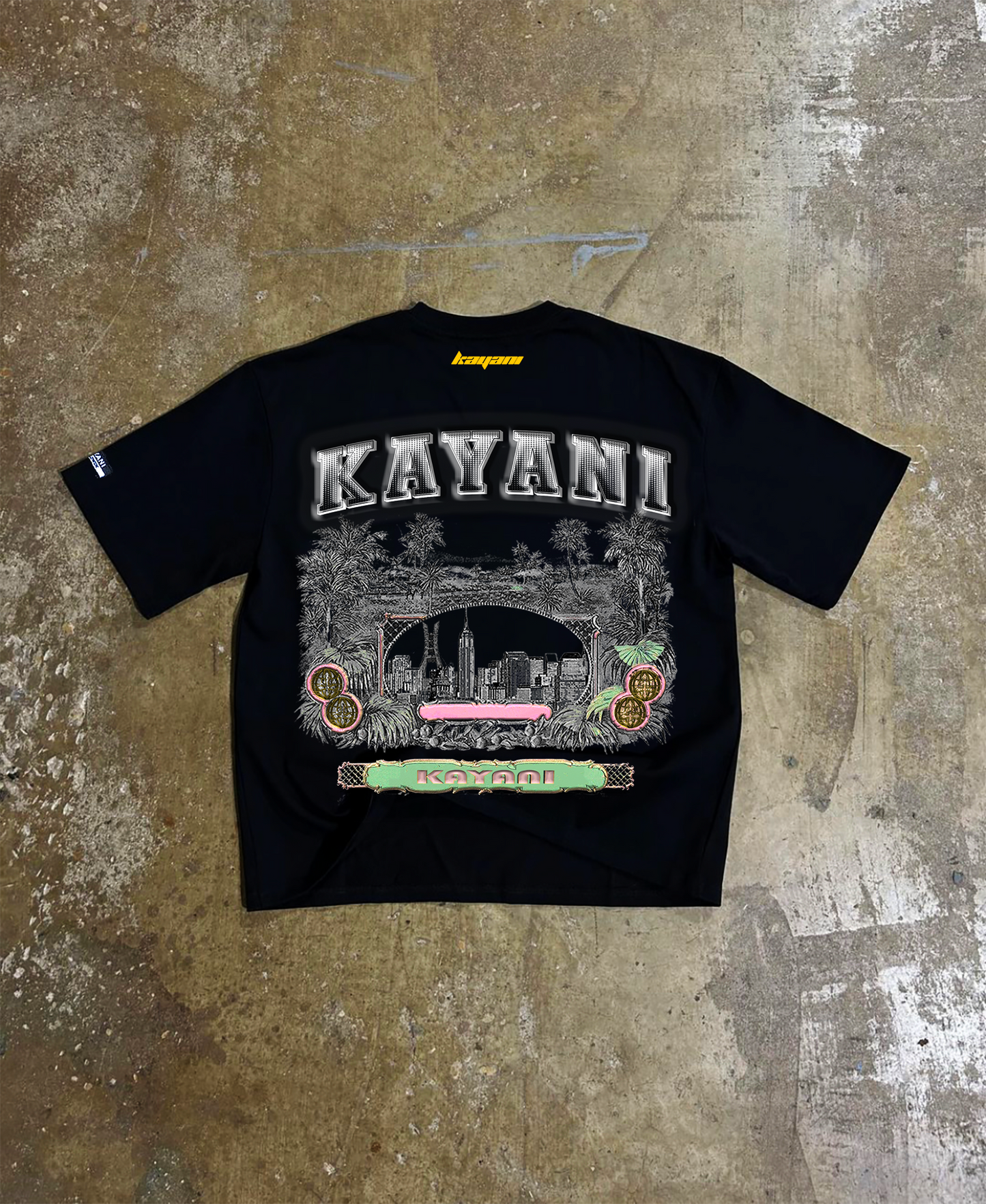 OLD MONEY GRAPHIC TEE