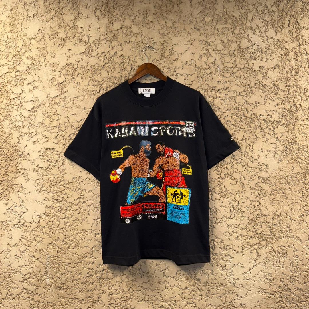 MAGAZINE GRAPHIC TEE